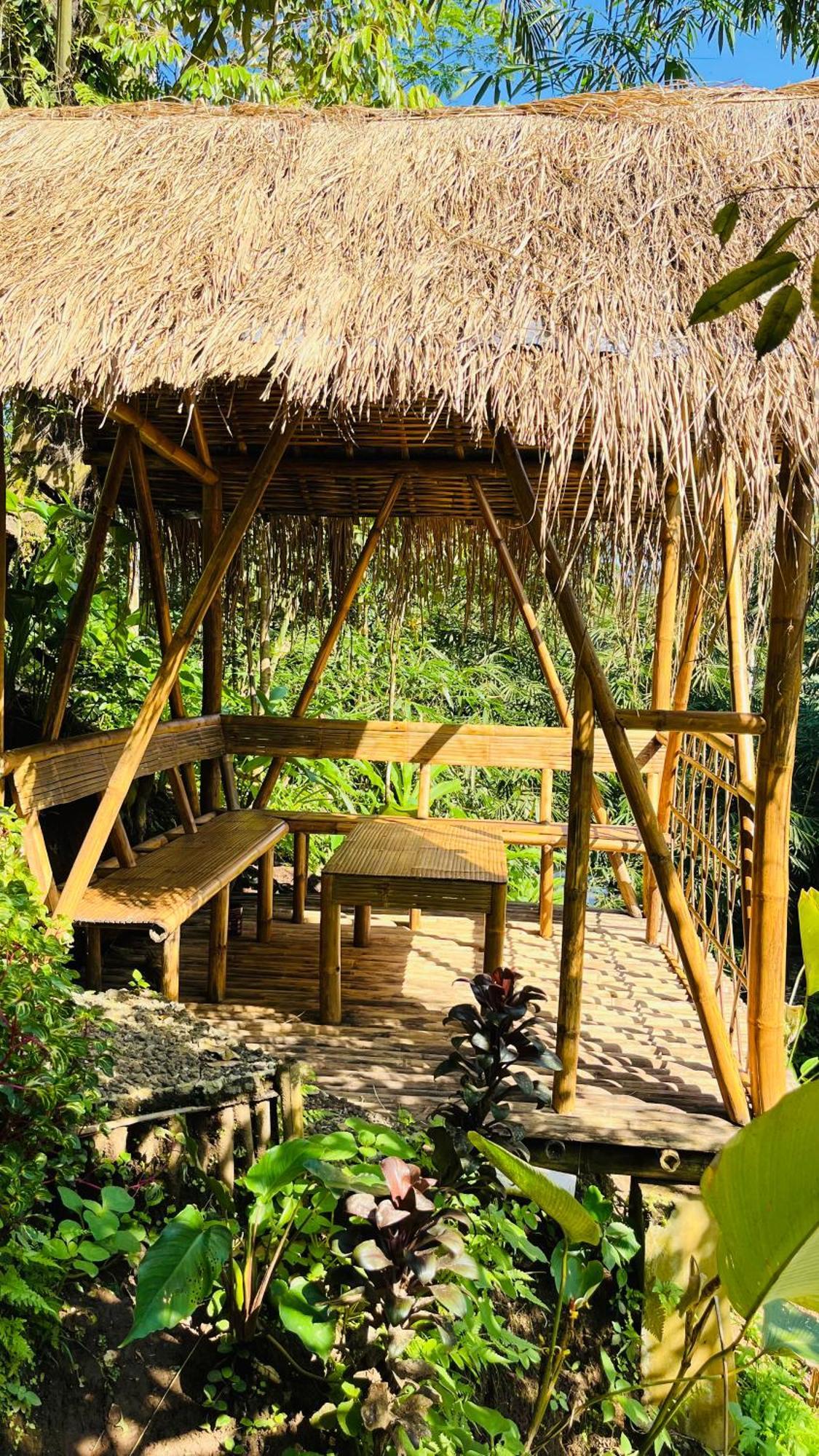 El Bamboo Guesthouse Jambu  Екстер'єр фото